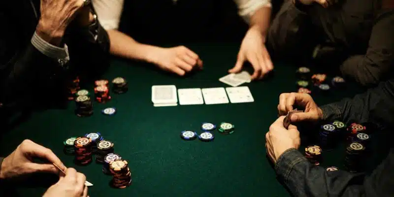 Tuyệt chiêu đánh bài Poker đơn giản và hiệu quả